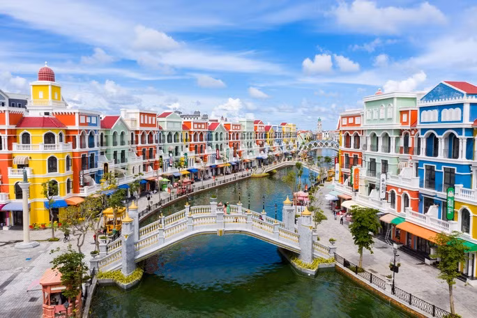 Với hệ thống khách sạn, khu nghỉ dưỡng sang trọng, hiện đại, nhưng kỳ nghỉ lễ 2-9 năm nay Phú Quốc không được du khách mặn mà Ảnh: TÂM QUÂN