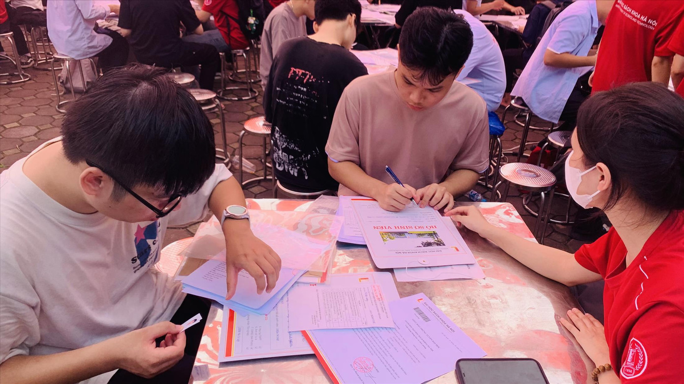 Sinh viên nhập học năm 2024. Ảnh: Nghiêm Huê Sinh viên nhập học năm 2024. Ảnh: Nghiêm Huê