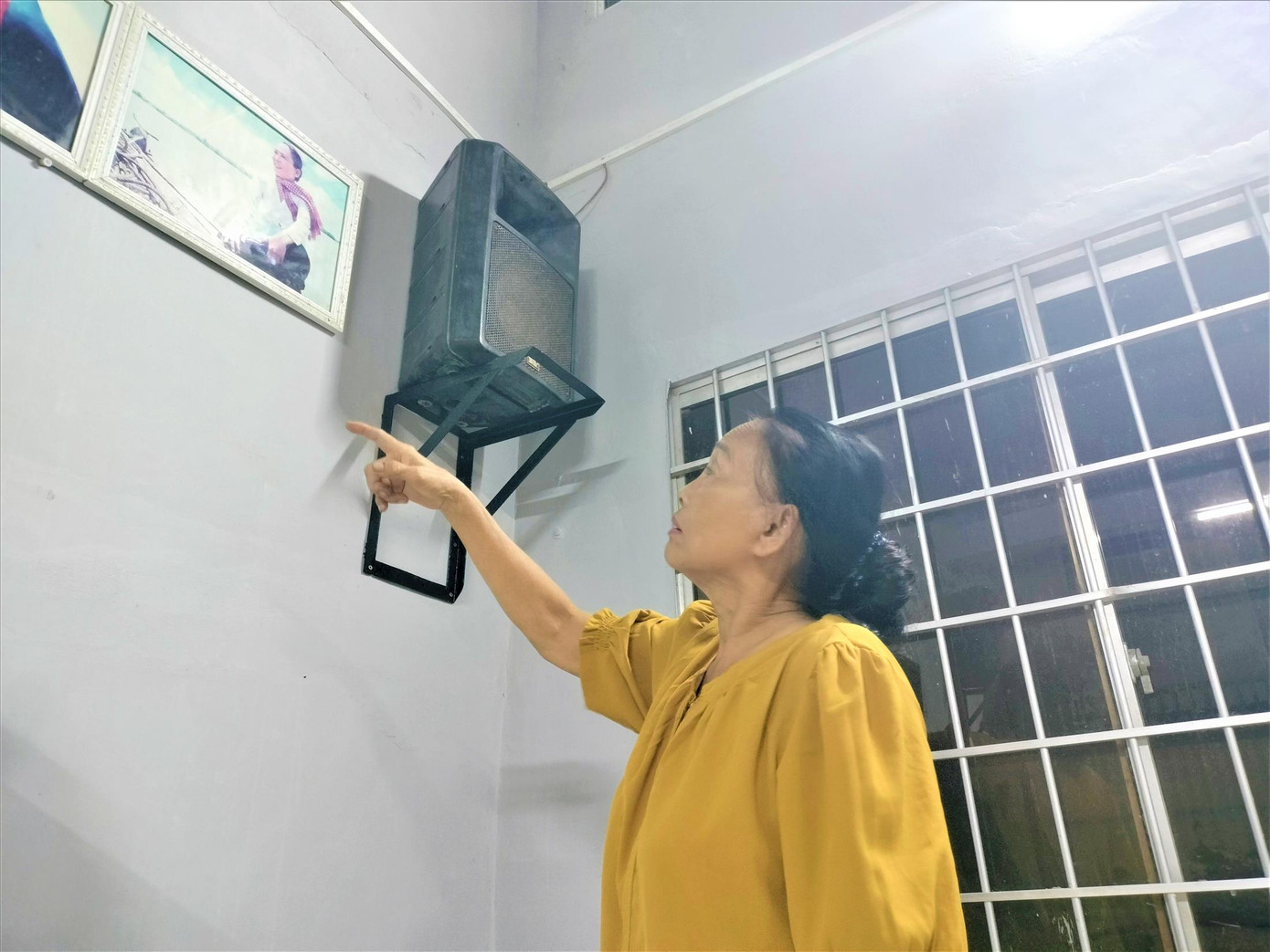 Bà Duyên vẫn lưu luyến với nghề “nhắm mắt quơ tay” dưới đáy sông Bà Duyên vẫn lưu luyến với nghề “nhắm mắt quơ tay” dưới đáy sông