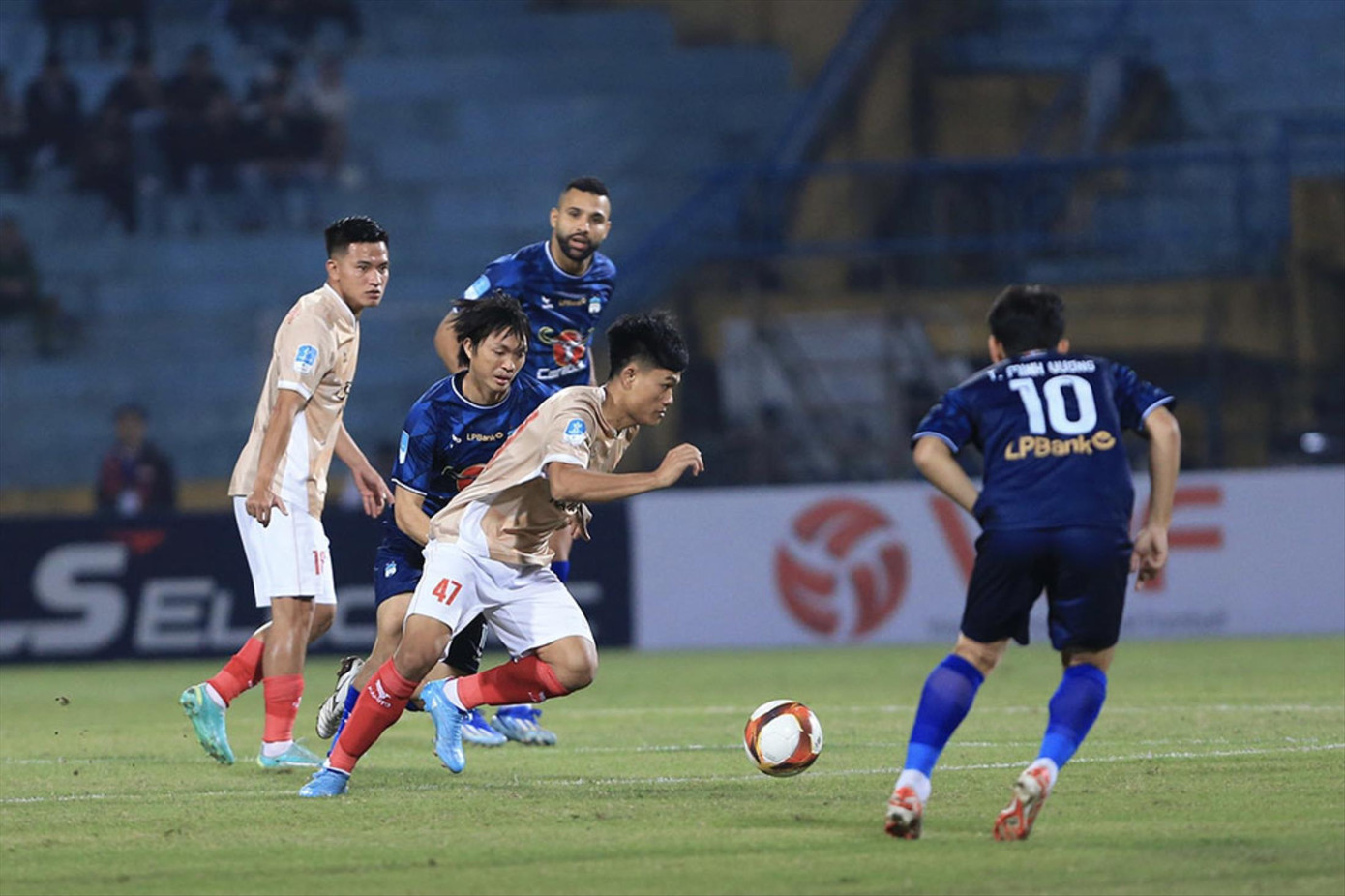 HAGL cần những thay đổi cụ thể để hiện thực hóa giấc mơ trở lại vinh quang cũ ảnh: Anh Tú