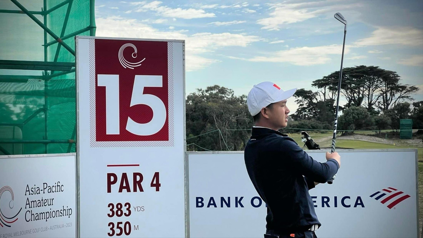 Nguyễn Anh Minh đánh +2 gậy vòng mở màn ACC 2023.