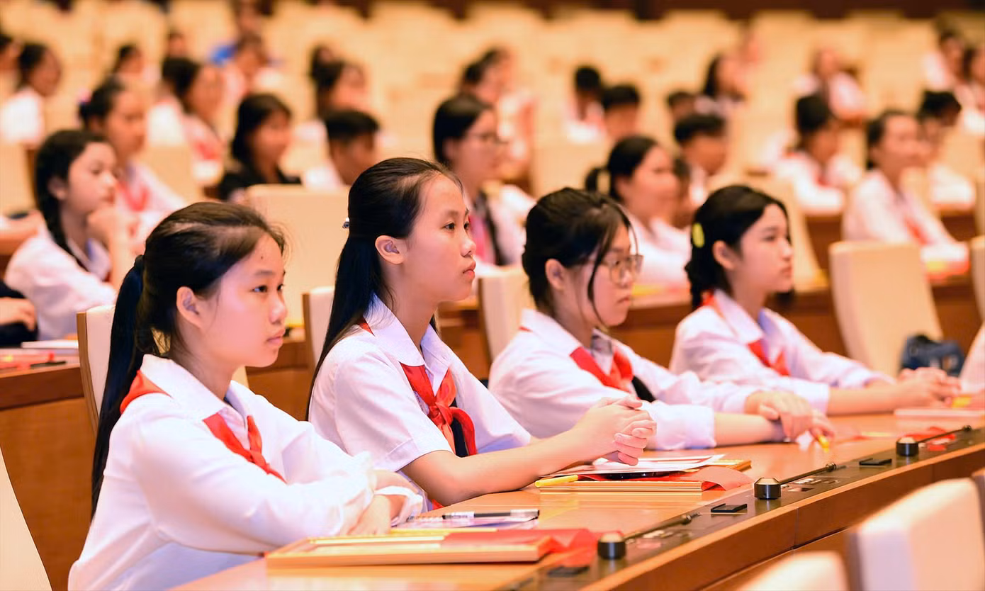 Đại biểu phiên họp giả định “Quốc hội trẻ em” lần thứ II, năm 2024 tại phiên khai mạc Ảnh: XUÂN TÙNG