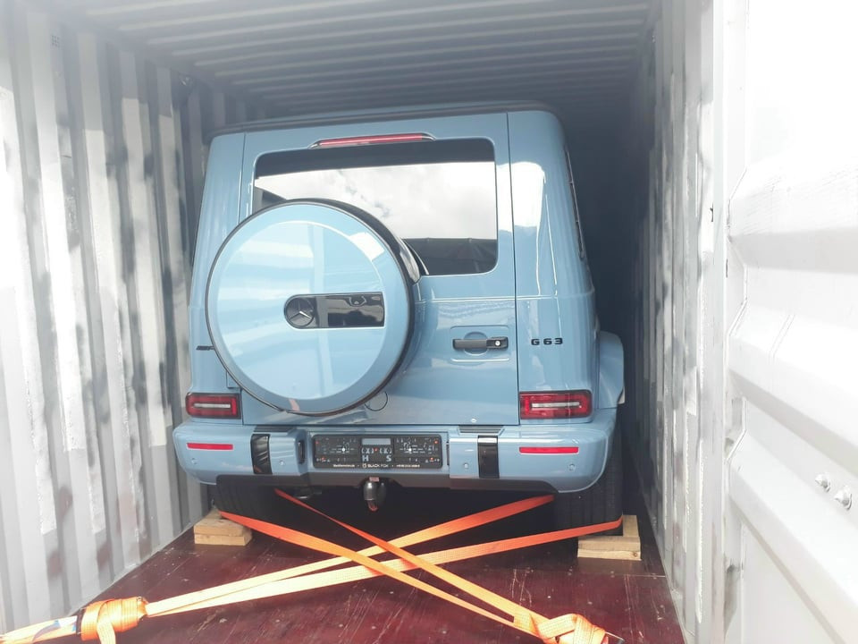 Siêu xe biếu tặng G63 từng gây sốt ở Việt Nam mấy năm trước Siêu xe biếu tặng G63 từng gây sốt ở Việt Nam mấy năm trước