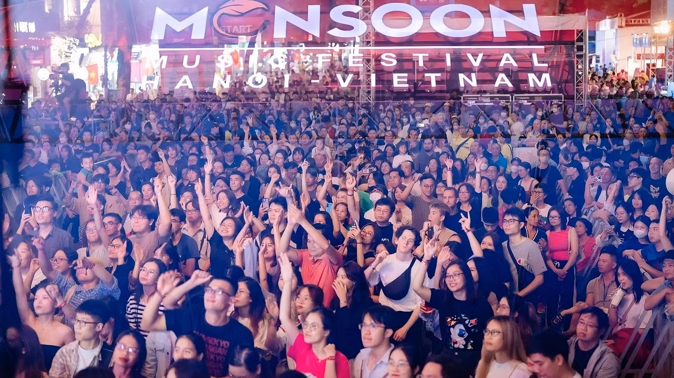 Lễ hội âm nhạc, liveshow, live concert ngày càng được đầu tư, thu hút đông đảo khán giả trẻ