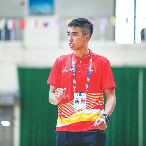 Stefan Nguyễn trong vai trò HLV đội tuyển U18 Quốc gia Stefan Nguyễn trong vai trò HLV đội tuyển U18 Quốc gia