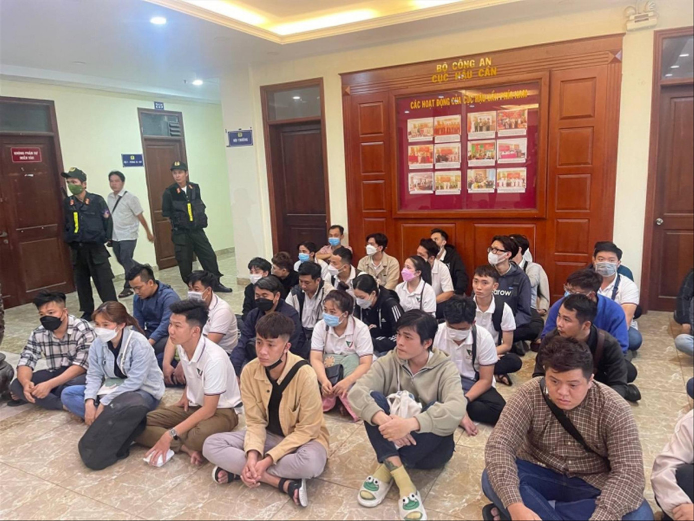 Nhiều đối tượng bị triệu tập làm việc Ảnh: M.H