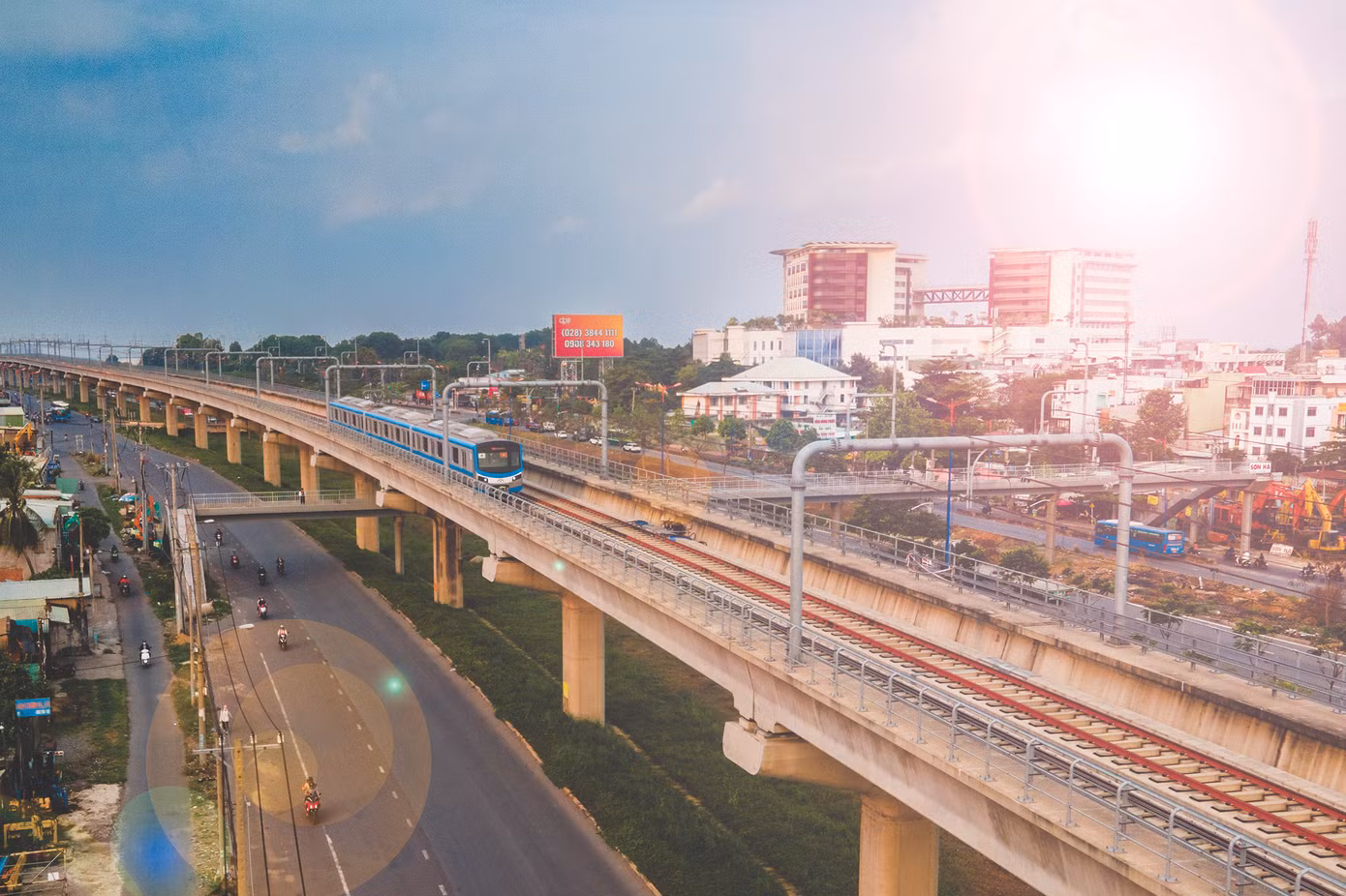 Tuyến metro số 1 TPHCM đang được nghiên cứu kết nối với tỉnh Bình Dương, Đồng Nai Ảnh: PHẠM NGUYỄN