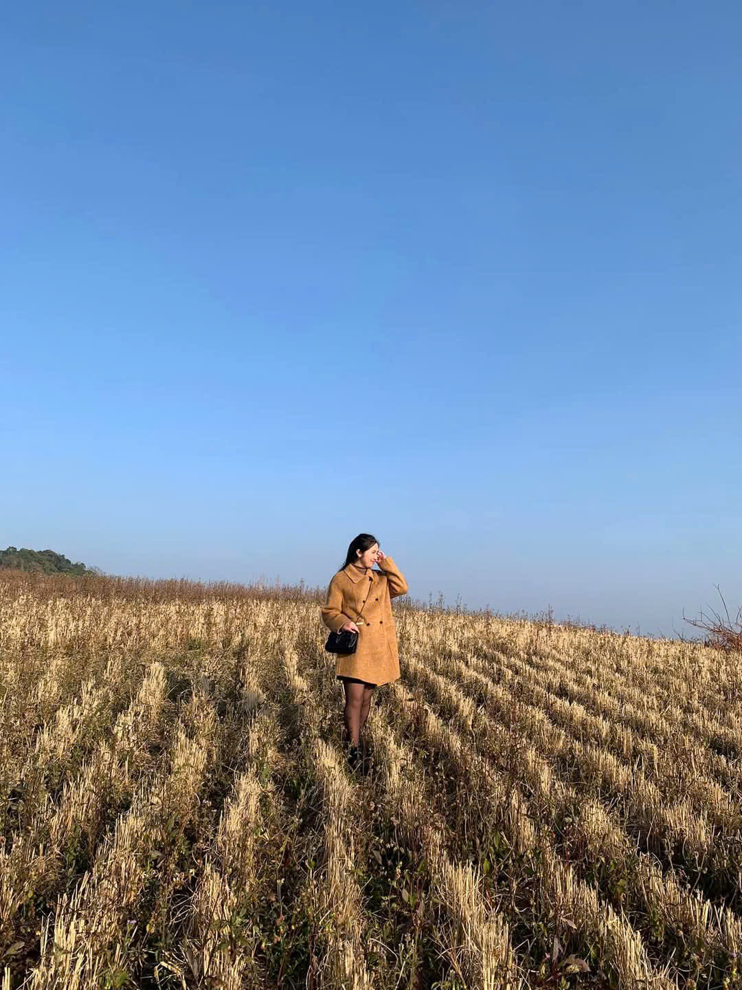 Chu Thanh Diệu tự hào với cảnh sắc quê mình Chu Thanh Diệu tự hào với cảnh sắc quê mình