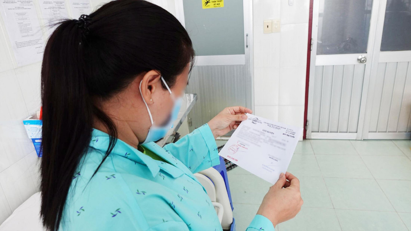 Một trường hợp mắc bệnh đậu mùa khỉ được xuất viện sau điều trị tại Bệnh viện Bệnh nhiệt đới TPHCM. Ảnh: BVCC Một trường hợp mắc bệnh đậu mùa khỉ được xuất viện sau điều trị tại Bệnh viện Bệnh nhiệt đới TPHCM. Ảnh: BVCC