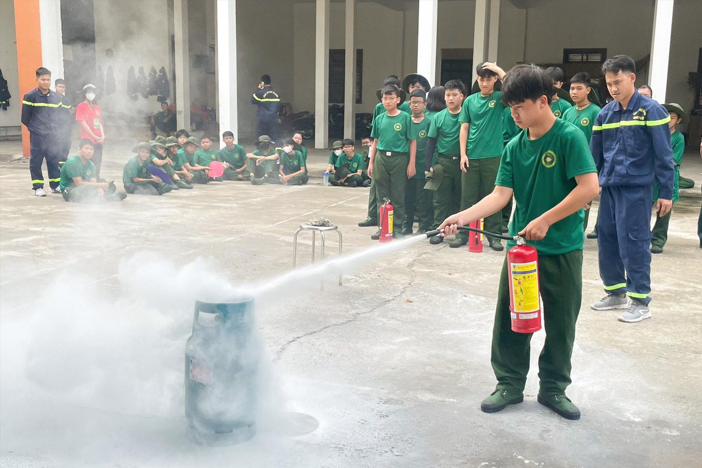 Các chương trình trải nghiệm hè trong quân đội luôn thu hút đông đảo em nhỏ đăng ký tham gia