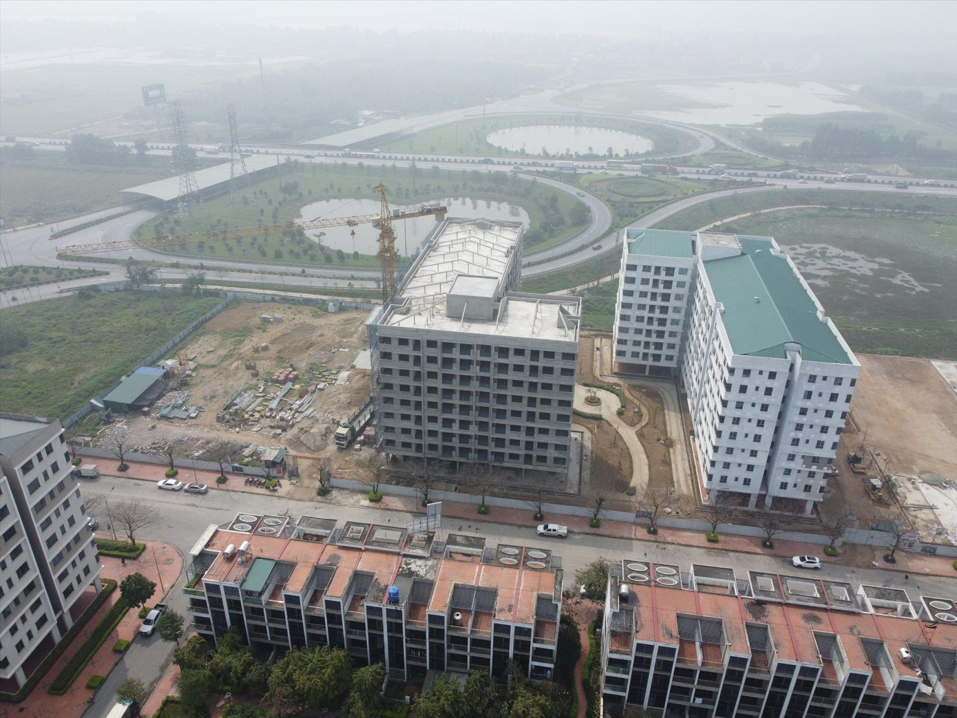 Giải ngân gói 120.000 tỷ đồng chậm ảnh hưởng đến sự phát triển nhiều lĩnh vực trong đó có bất động sản. Ảnh: Như Ý Giải ngân gói 120.000 tỷ đồng chậm ảnh hưởng đến sự phát triển nhiều lĩnh vực trong đó có bất động sản. Ảnh: Như Ý