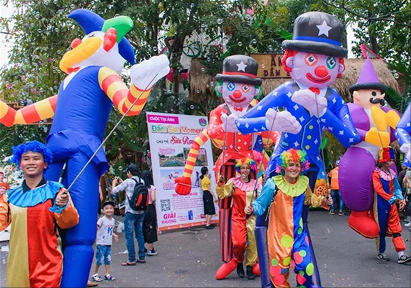 Diễu hành Carnival tại Công viên văn hóa Đầm Sen