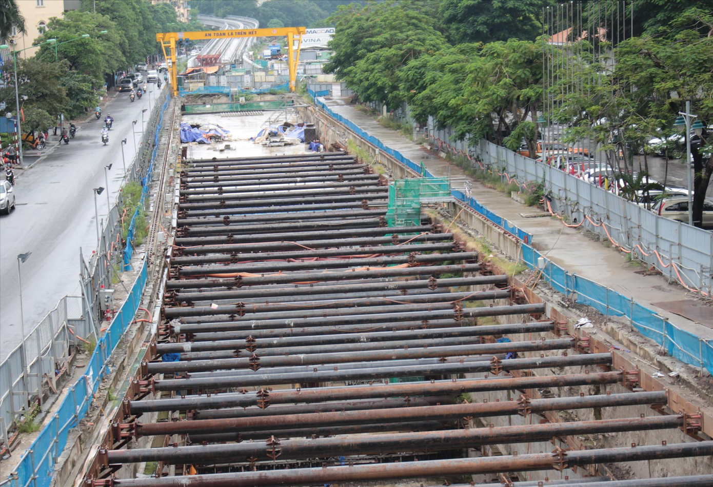 Nhiều ga ngầm thi công chậm trễ khiến metro Nhổn - ga Hà Nội có nguy cơ khó kịp vận hành vào năm 2022