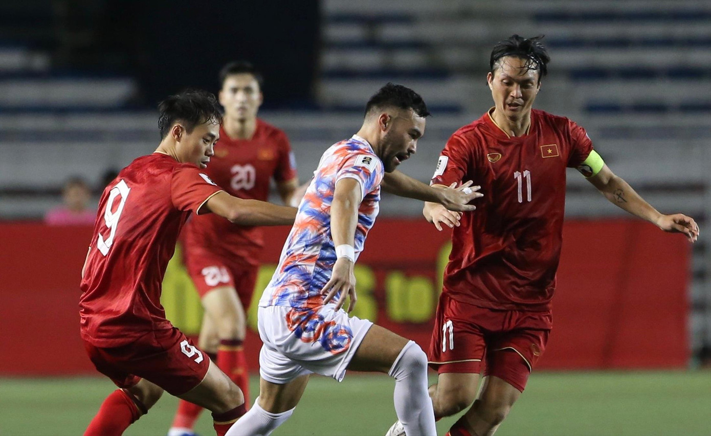 Đội tuyển Việt Nam cần nhiều sự quyết tâm bên cạnh chiến thuật hợp lý để giành kết quả tốt trước Iraq ảnh: Huỳnh Huỳnh Đội tuyển Việt Nam cần nhiều sự quyết tâm bên cạnh chiến thuật hợp lý để giành kết quả tốt trước Iraq ảnh: Huỳnh Huỳnh