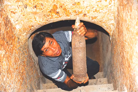 Căn hầm bí mật tại nhà ông Nguyễn Văn Ten dài 30m, từng chứa nhiều vũ khí của lực lượng Biệt động thành. Ảnh: Trần Nguyên Anh Căn hầm bí mật tại nhà ông Nguyễn Văn Ten dài 30m, từng chứa nhiều vũ khí của lực lượng Biệt động thành. Ảnh: Trần Nguyên Anh