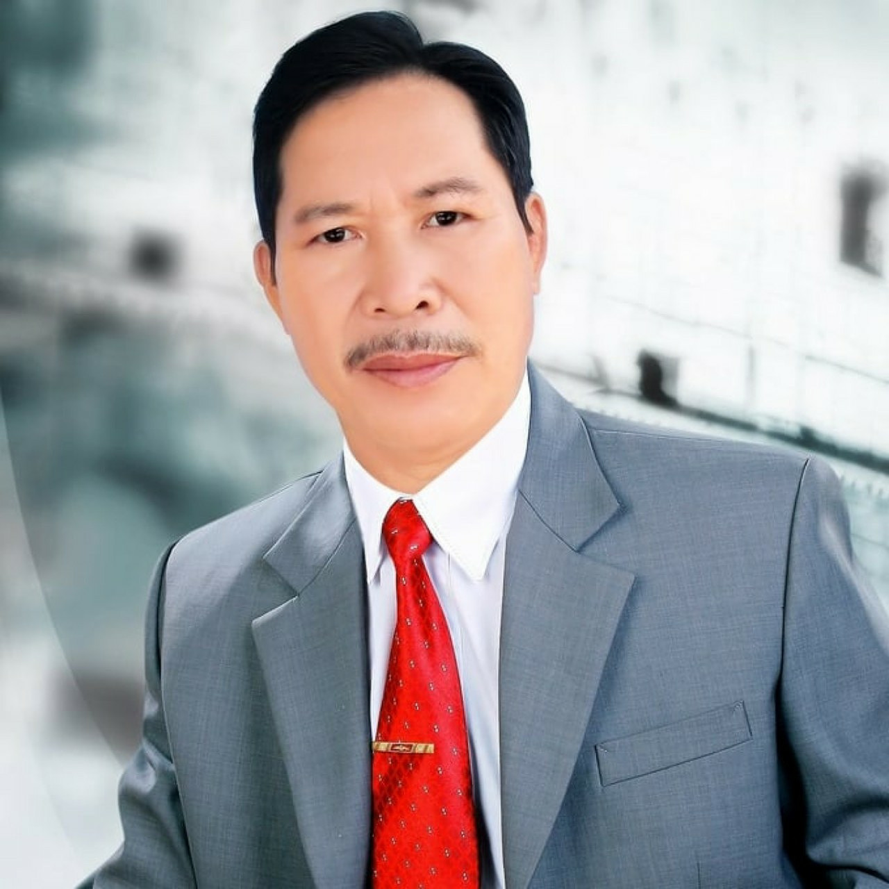 Nhà thơ Phạm Trung Tín khẳng định, ông không vòi “quà” Nhà thơ Phạm Trung Tín khẳng định, ông không vòi “quà”