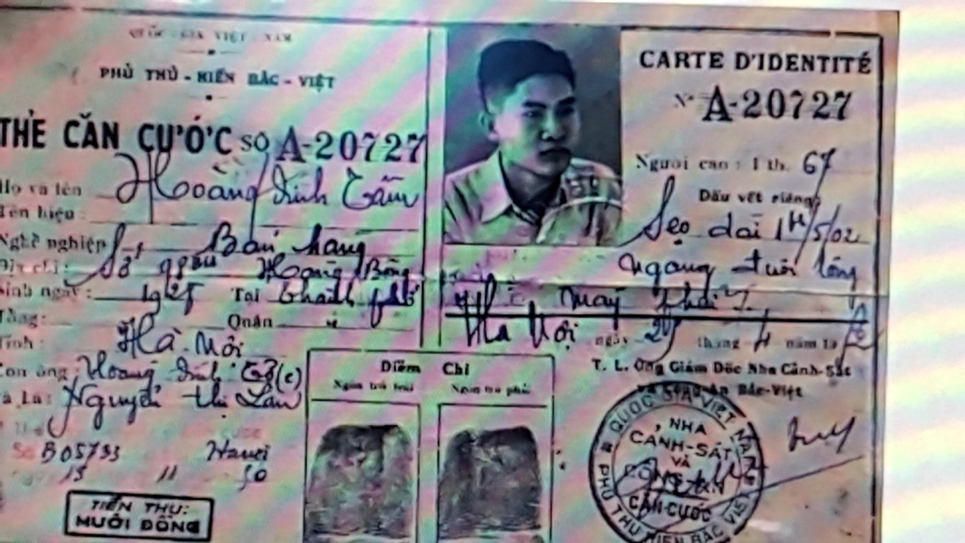 Thẻ căn cước thời gian Lê Văn Ba (có tên Hoàng Đình Tầm) hoạt động bí mật do Thủ hiến Bắc Kỳ cấp