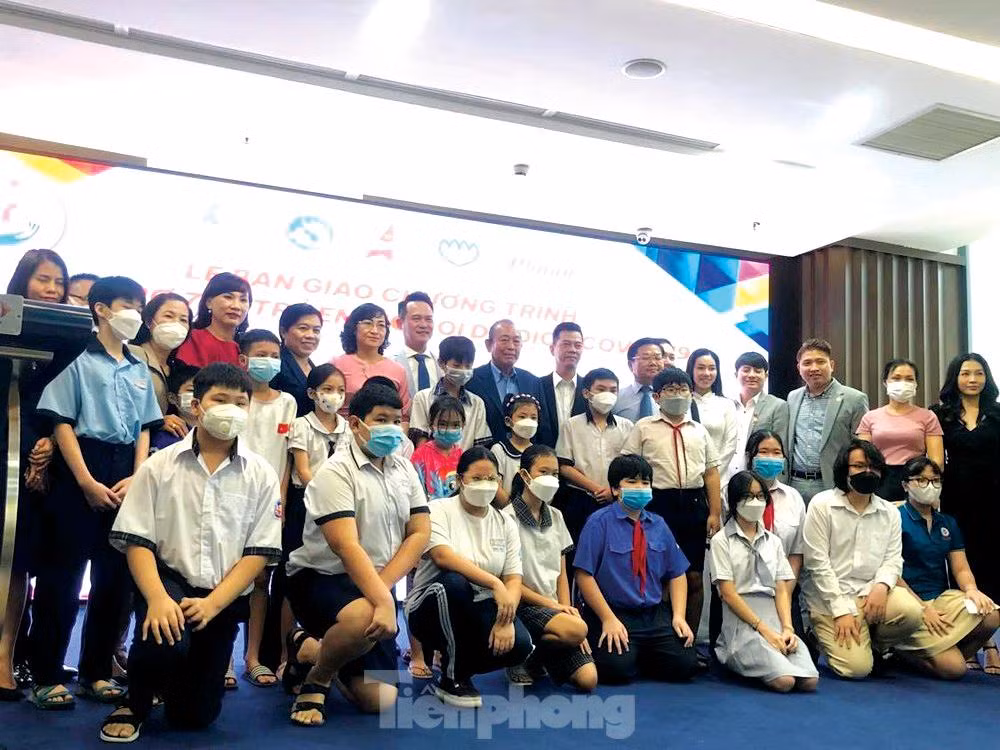 Các em mồ côi tại TPHCM do dịch COVID-19 được nhận chăm lo ăn học đến năm 18 tuổi trong Chương trình “Vòng tay yêu thương”