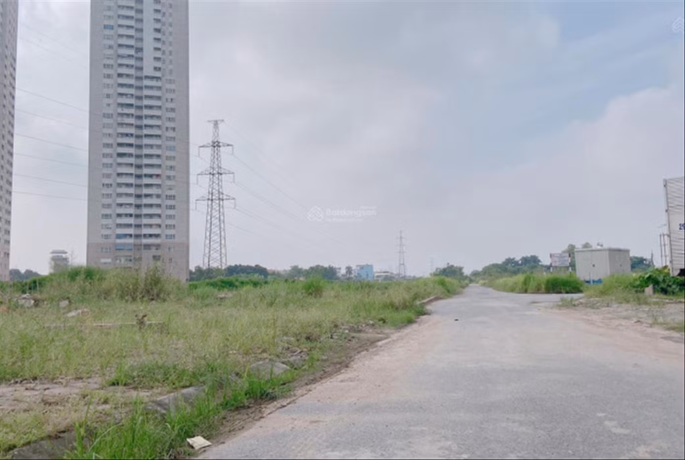 Một khu đất dịch vụ tại xã Di Trạch, huyện Hoài Đức