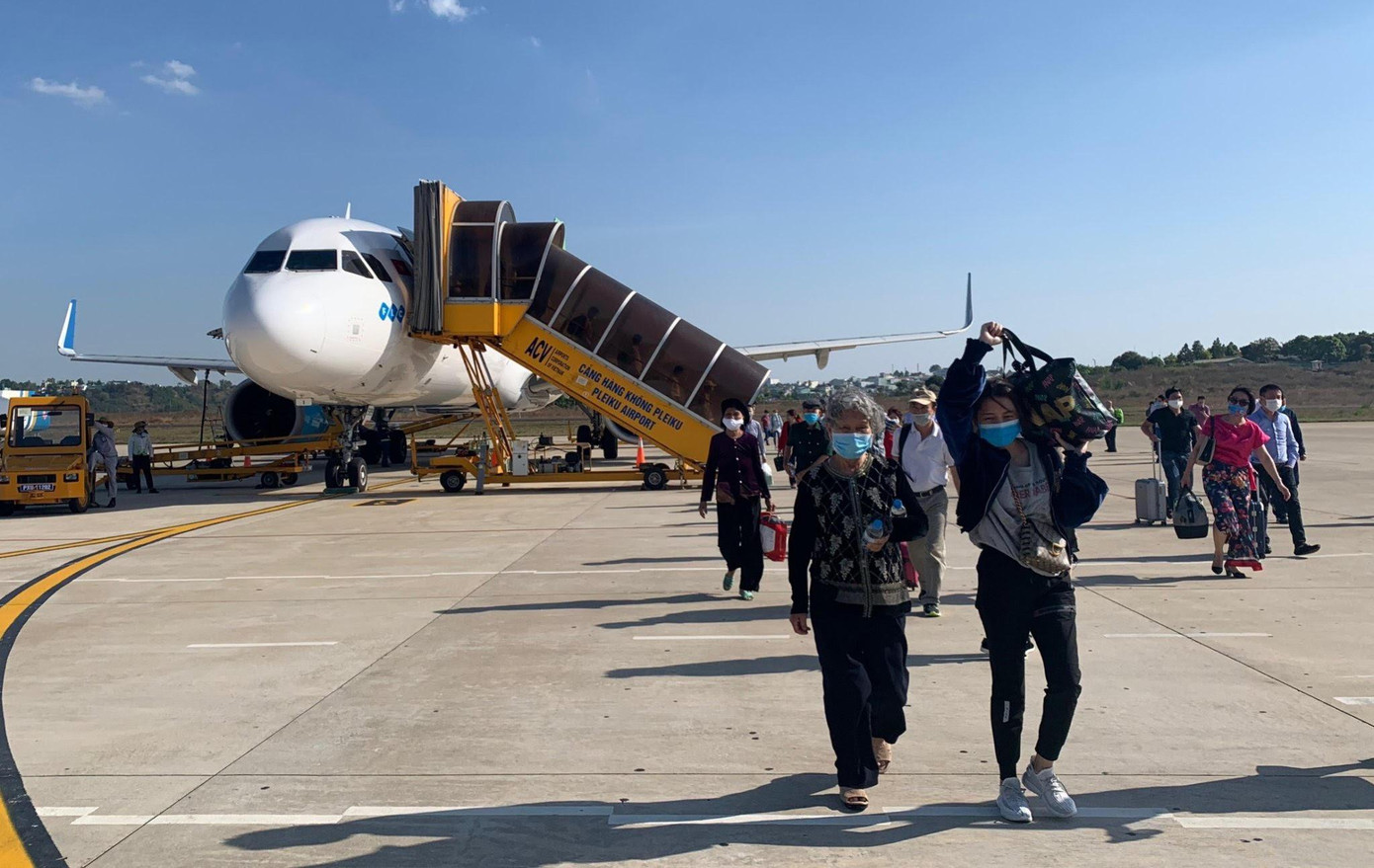 Một số đường bay “cháy vé” Tết, Cục Hàng không khẩn cấp tăng tần suất khai thác cho sân bay Tân Sơn Nhất (Ảnh: Như Ý). Một số đường bay “cháy vé” Tết, Cục Hàng không khẩn cấp tăng tần suất khai thác cho sân bay Tân Sơn Nhất (Ảnh: Như Ý).