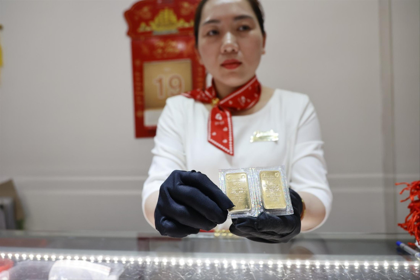 Vàng miếng SJC ngày 29/2 lên 80 triệu đồng/lượng rồi quay đầu giảm Vàng miếng SJC ngày 29/2 lên 80 triệu đồng/lượng rồi quay đầu giảm