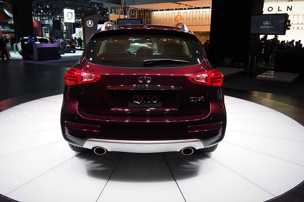 Infiniti QX50 2016 sang hơn với trục cơ sở kéo dài ảnh 4