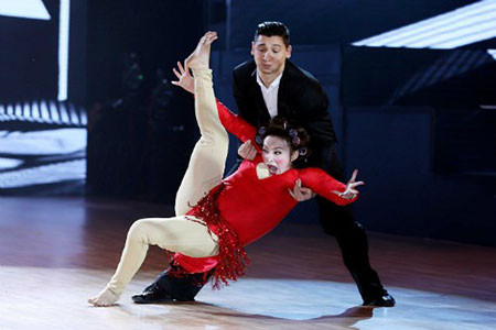 Chung kết Bước nhảy hoàn vũ: Cuộc đối đầu “nảy lửa” của 4 hotgirl ảnh 1