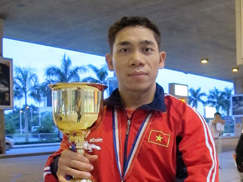 Với chiếc HCV giải 2012 vừa qua, Mách trở thành tượng đài của thể hình châu Á ở hạng cân 55 kg khi 7 lần đăng quang hạng cân này