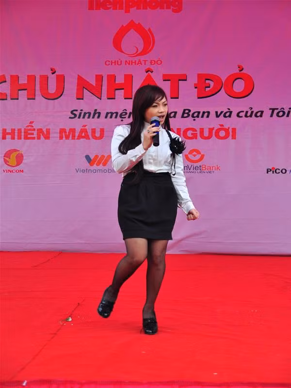 Ca sĩ Ngọc Khuê. Ảnh : Hồng Vĩnh