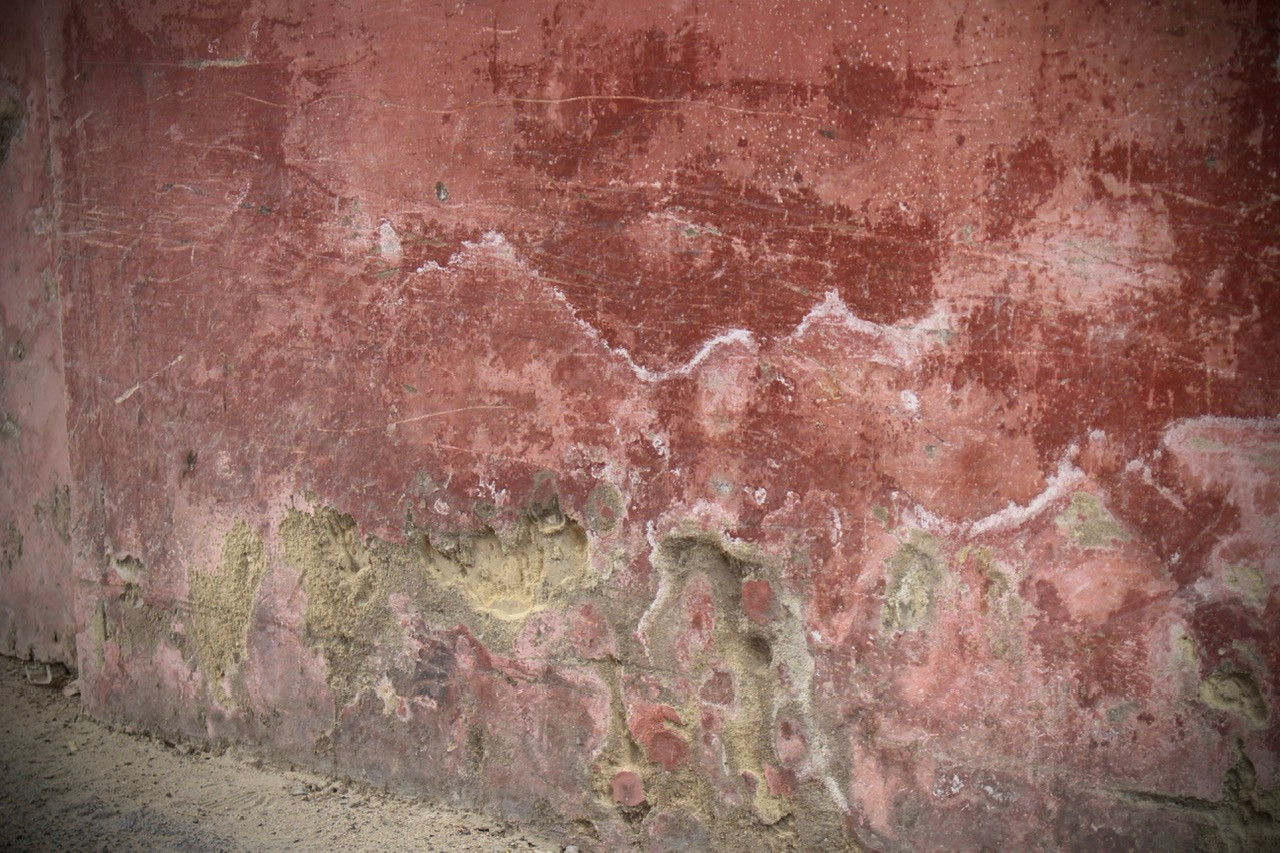 Tuy nhiên, hiện Thành cổ Diên Khánh đã bị xuống cấp, xuất hiện nhiều điểm hư hỏng. Nhằm bảo tồn và phát huy giá trị lịch sử, văn hóa của di tích Quốc gia Thành cổ Diên Khánh, tỉnh Khánh Hòa đã quyết định đầu tư gần 167 tỷ đồng để tu bổ, tôn tạo và xây mới 12 hạng mục.