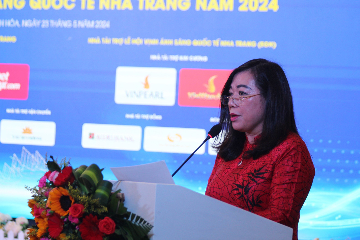 Bà Nguyễn Thị Lệ Thanh - Giám đốc Sở Du lịch Khánh Hòa - thông tin tại buổi họp báo. Bà Nguyễn Thị Lệ Thanh - Giám đốc Sở Du lịch Khánh Hòa - thông tin tại buổi họp báo.