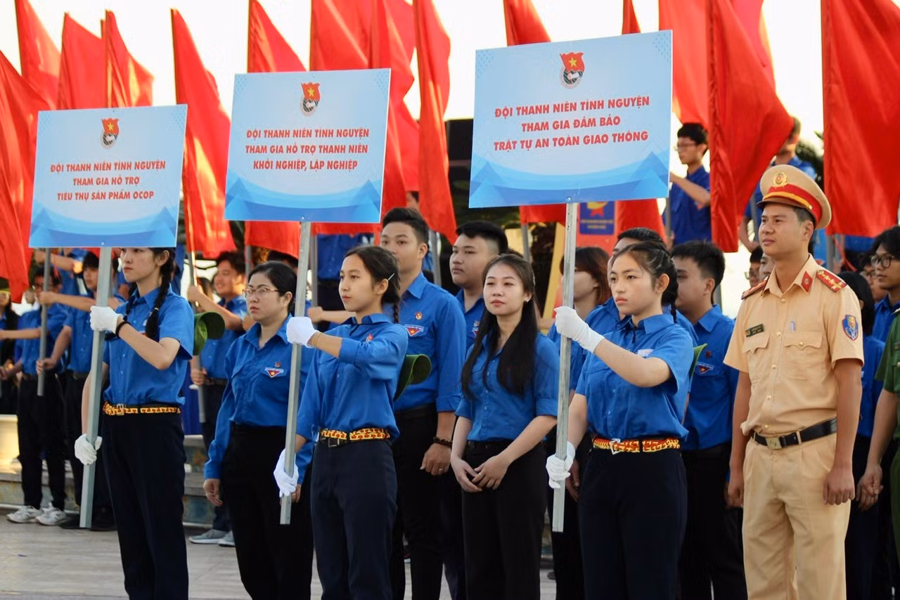 Khánh Hòa thành lập 6 đội hình tình nguyện trong Tháng Thanh niên.
