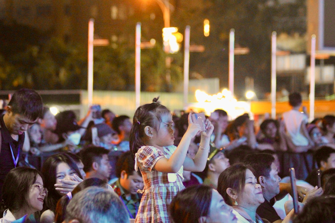 Chương trình thu hút sự theo dõi của những khán giả ở mọi lứa tuổi.