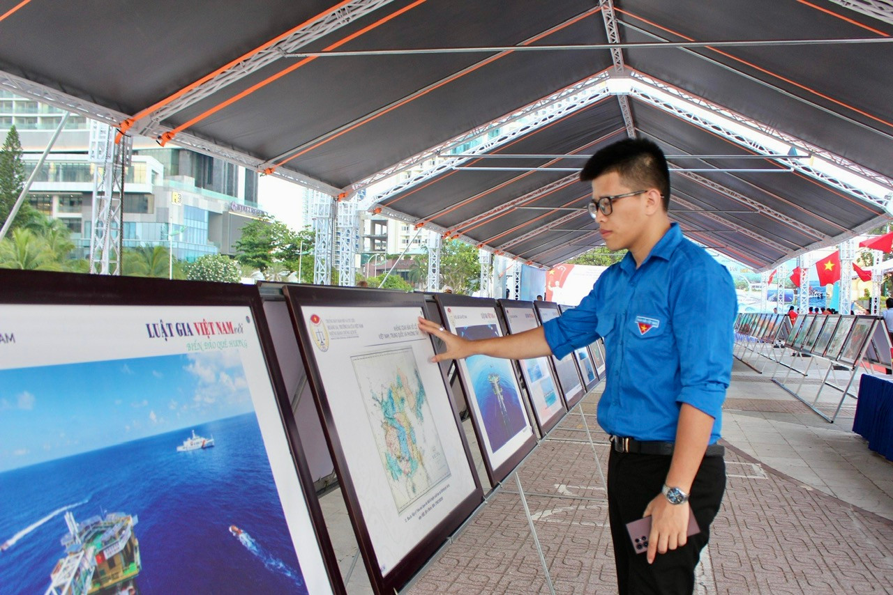 Đây cũng là dịp để các bạn trẻ, đoàn viên, thanh niên, học sinh, sinh viên TP Nha Trang hiểu sâu sắc hơn về chủ quyền biển đảo Việt Nam, hun đúc tình yêu quê hương đất nước.