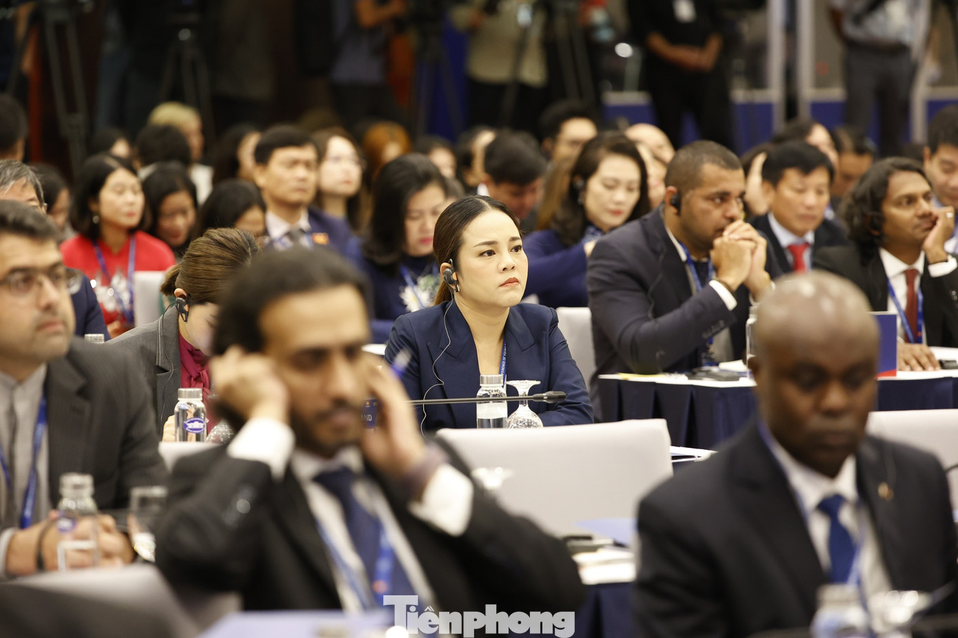 Đại biểu Việt Nam và quốc tế tại Hội nghị.