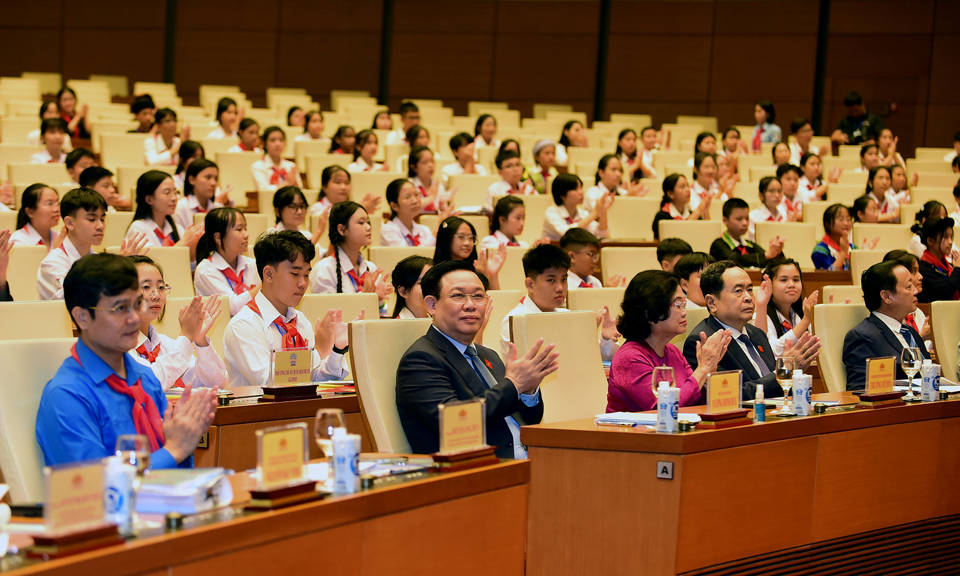 Chủ tịch Quốc hội dự Phiên họp giả định “Quốc hội trẻ em” lần thứ I năm 2023. Ảnh: Xuân Tùng
