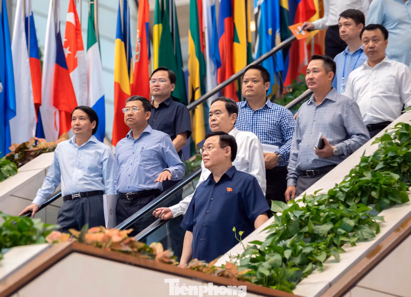 Chủ tịch Quốc hội Vương Đình Huệ kiểm tra công tác chuẩn bị tổ chức Hội nghị Nghị sĩ trẻ toàn cầu lần thứ 9. Ảnh: Nhật Minh Chủ tịch Quốc hội Vương Đình Huệ kiểm tra công tác chuẩn bị tổ chức Hội nghị Nghị sĩ trẻ toàn cầu lần thứ 9. Ảnh: Nhật Minh