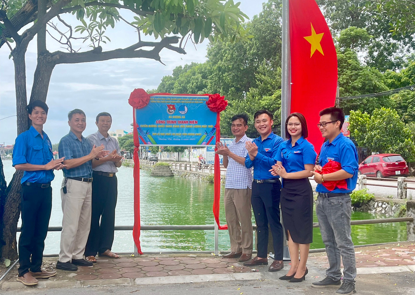 Đoàn xã - Hội LHTN xã Dương Xá khánh thành công trình. Đoàn xã - Hội LHTN xã Dương Xá khánh thành công trình.