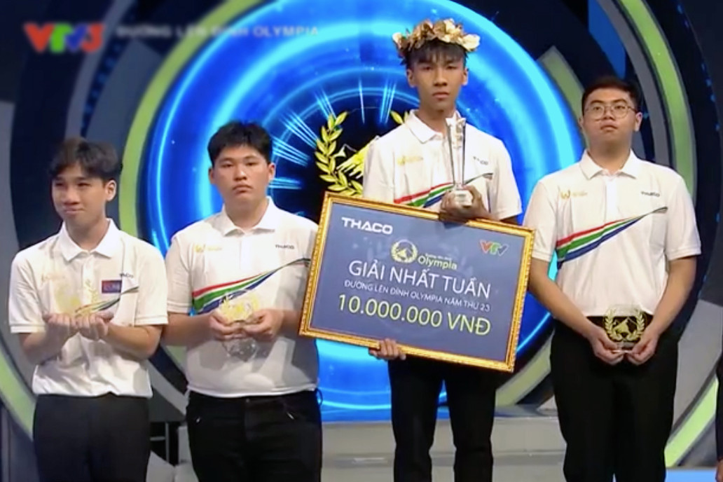 Thái Tuấn giành được vòng nguyệt quế trận thi tuần và Thế Hiển về nhì với số điểm cao nhất tháng, bước tiếp vào trận thi tháng cuối cùng của Đường lên đỉnh olympia. Thái Tuấn giành được vòng nguyệt quế trận thi tuần và Thế Hiển về nhì với số điểm cao nhất tháng, bước tiếp vào trận thi tháng cuối cùng của Đường lên đỉnh olympia.