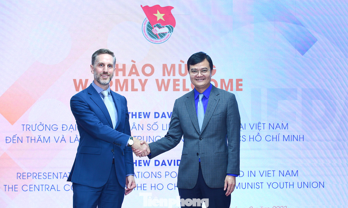 Bí thư thứ nhất T.Ư Đoàn Bùi Quang Huy và Trưởng đại diện UNFPA tại Việt Nam Matthew David Jackson tại buổi tiếp. Ảnh: Xuân Tùng Bí thư thứ nhất T.Ư Đoàn Bùi Quang Huy và Trưởng đại diện UNFPA tại Việt Nam Matthew David Jackson tại buổi tiếp. Ảnh: Xuân Tùng