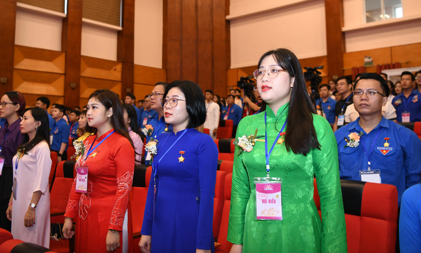 Đặc biệt, có mặt tại lễ tuyên dương là 420 gương thanh niên tiên tiến làm theo lời Bác - những đại diện tiêu biểu của tuổi trẻ đến từ mọi miền của Tổ quốc về tham dự Đại hội. Trong đó, có 255 đại biểu nam, 165 đại biểu nữ. Tuổi bình quân 29,37; đại biểu trẻ tuổi nhất là 16 tuổi (5 đại biểu). Có 343 đại biểu dân tộc Kinh và 77 đại biểu dân tộc thiểu số.
