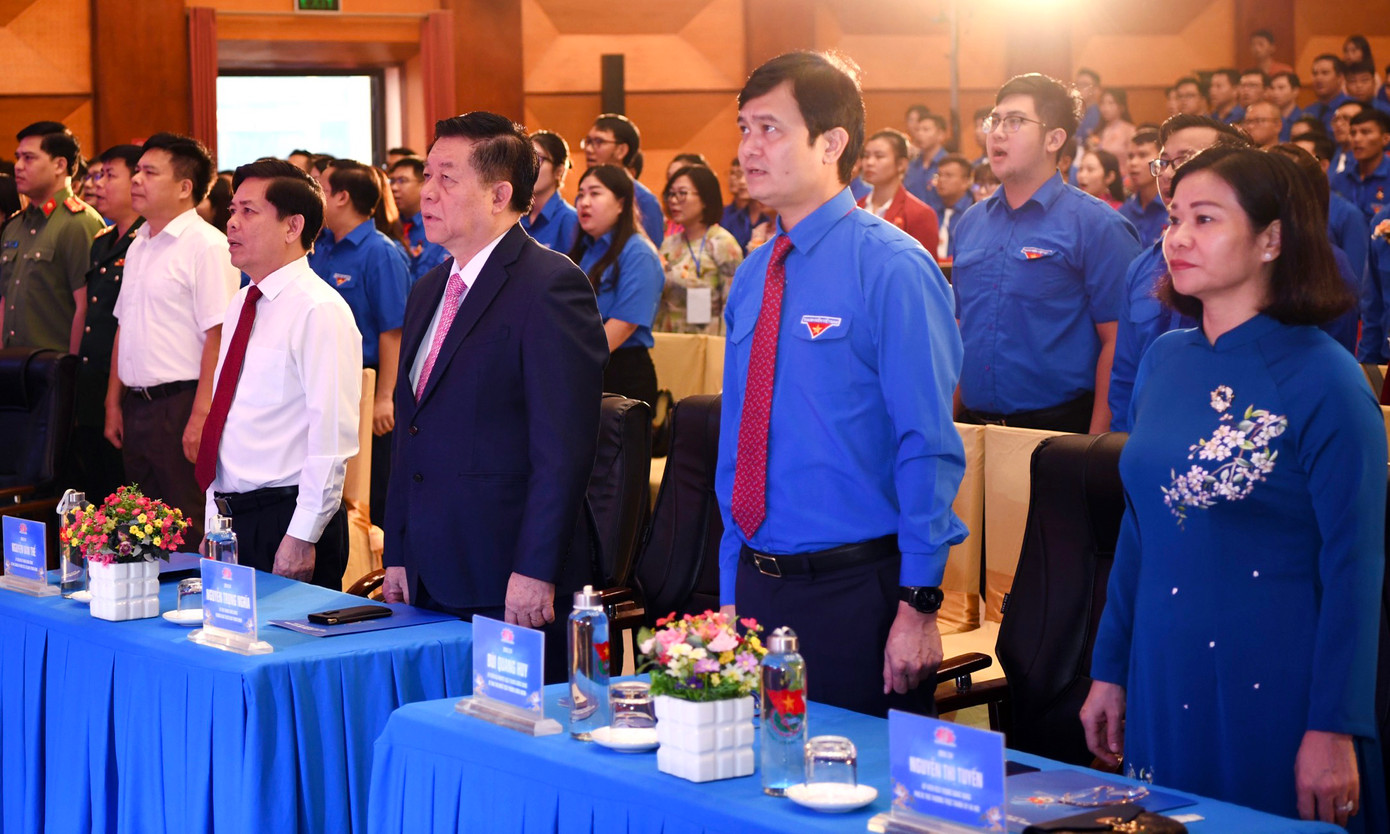 Dự Lễ tuyên dương có ông Nguyễn Trọng Nghĩa - Bí thư T.Ư Đảng, Trưởng Ban Tuyên giáo T.Ư; ông Nguyễn Văn Thể - Ủy viên T.Ư Đảng, Bí thư Đảng ủy Khối các cơ quan T.Ư; bà Nguyễn Thị Tuyến - Ủy viên T.Ư Đảng, Phó Bí thư thường trực Thành ủy Hà Nội; anh Bùi Quang Huy - Ủy viên dự khuyết T.Ư Đảng, Bí thư thứ nhất T.Ư Đoàn; anh Nguyễn Ngọc Lương – Bí thư thường trực T.Ư Đoàn, Chủ tịch T.Ư Hội LHTN Việt Nam; anh Nguyễn Tường Lâm - Bí thư T.Ư Đoàn; anh Nguyễn Minh Triết - Bí thư T.Ư Đoàn, Chủ tịch T.Ư Hội LHTN Việt Nam.