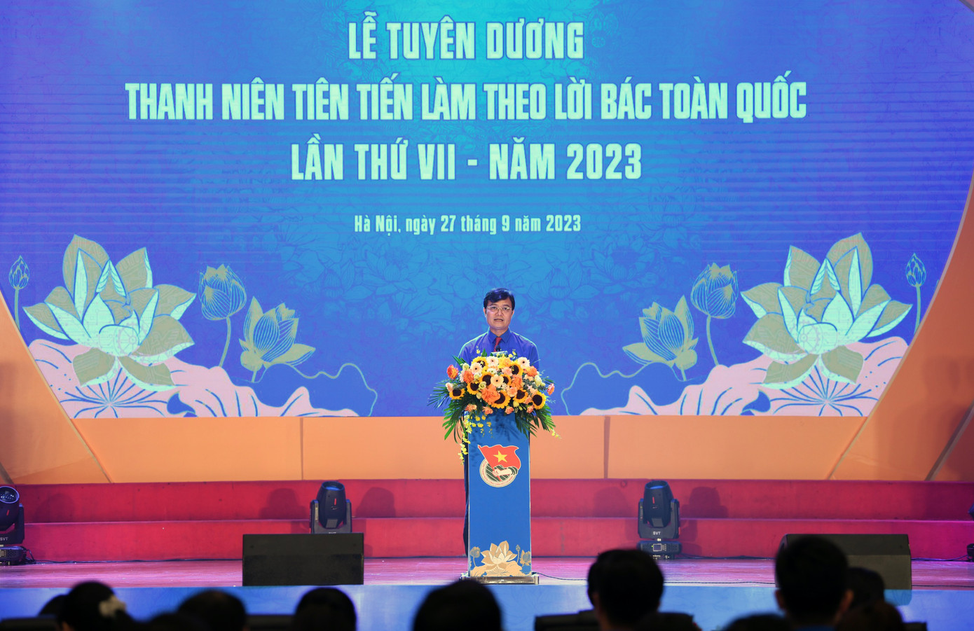 Anh Bùi Quang Huy phát biểu tại chương trình.