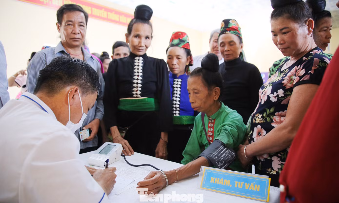 Nhiều hoạt động văn hóa, tình nguyện đã diễn ra tại Nhà Văn hóa cộng đồng dân tộc La Ha. Ảnh: Lâm Đăng Hải