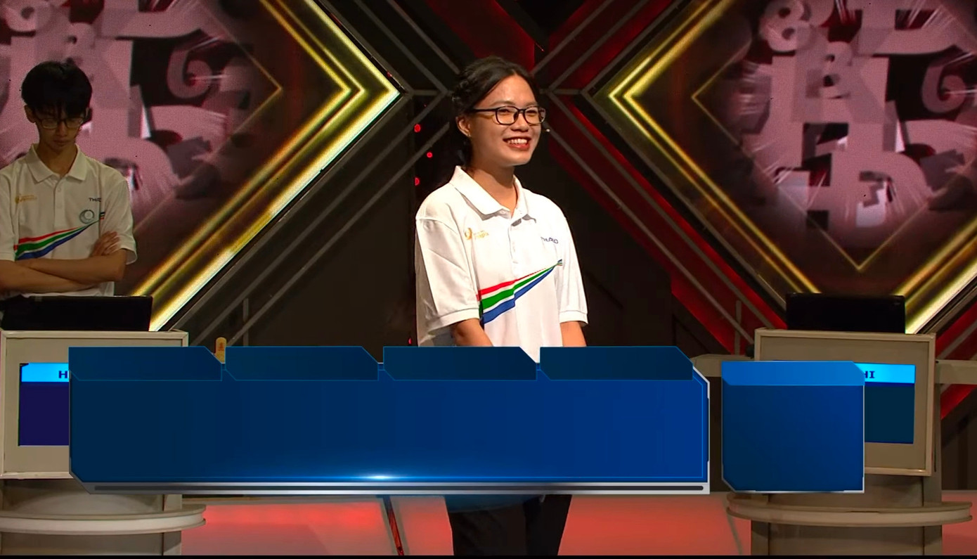 Linh Chi vô cùng tự tin với câu hỏi thuộc thế mạnh của mình. Linh Chi vô cùng tự tin với câu hỏi thuộc thế mạnh của mình.