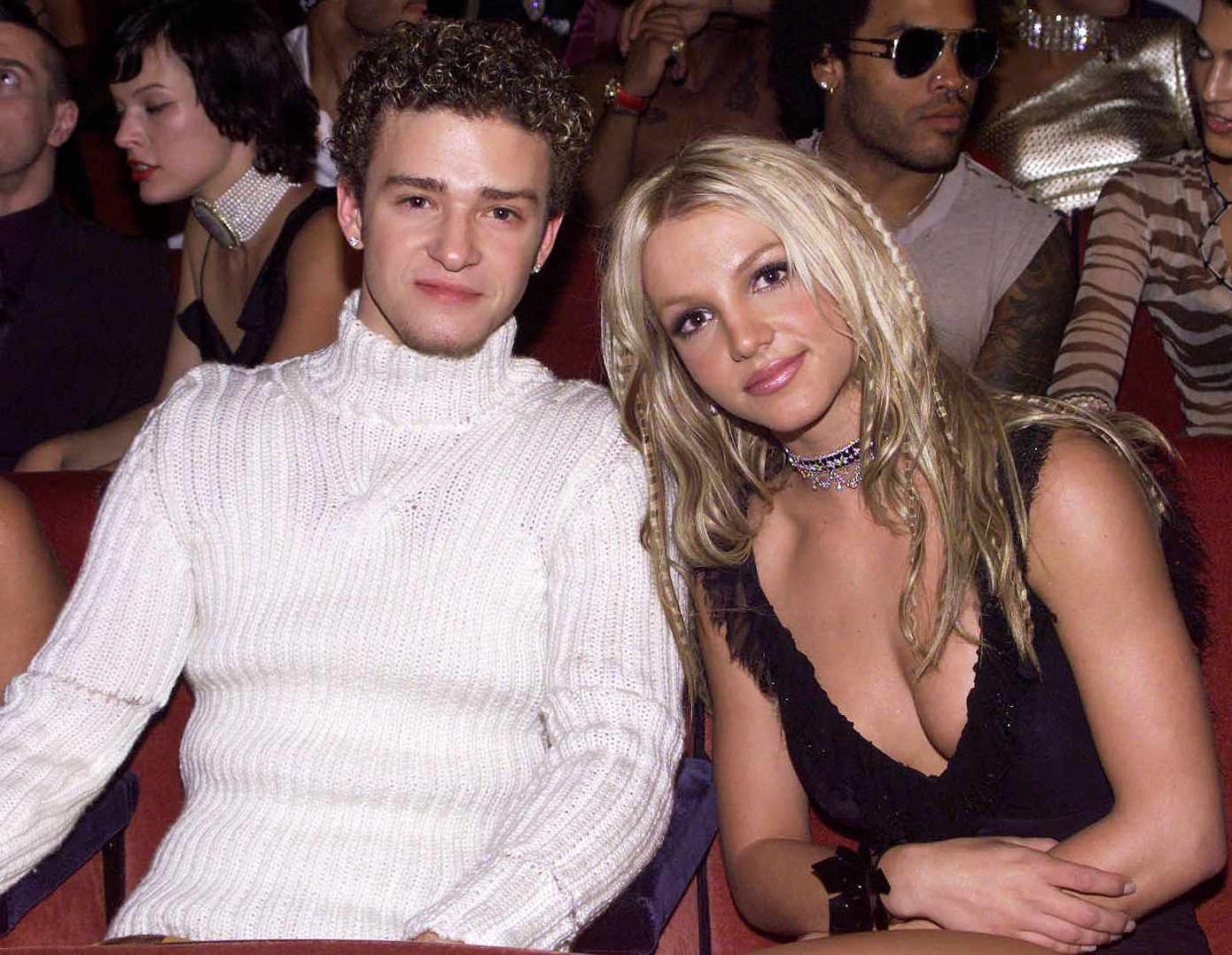Hồi ký hé lộ những sự thật gây sốc về chuyện tình giữa Justin Timberlake và Britney Spears. Hồi ký hé lộ những sự thật gây sốc về chuyện tình giữa Justin Timberlake và Britney Spears.
