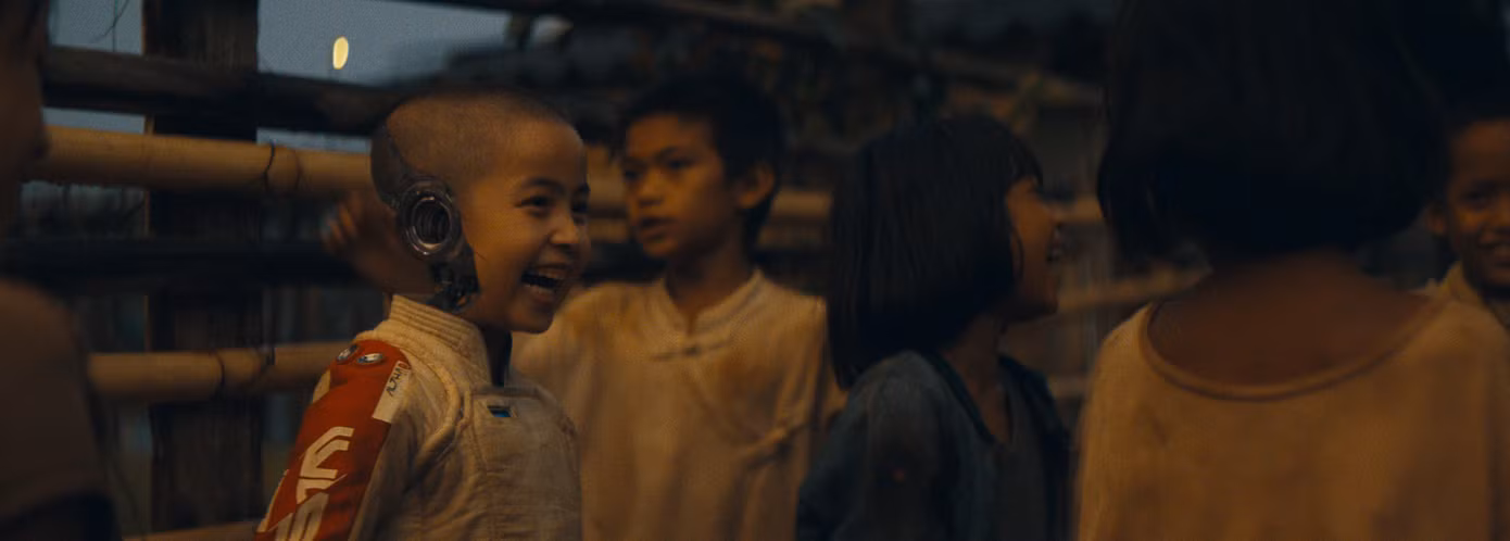 Phim đánh mạnh vào các mối quan hệ giữa người và máy. Phim đánh mạnh vào các mối quan hệ giữa người và máy.