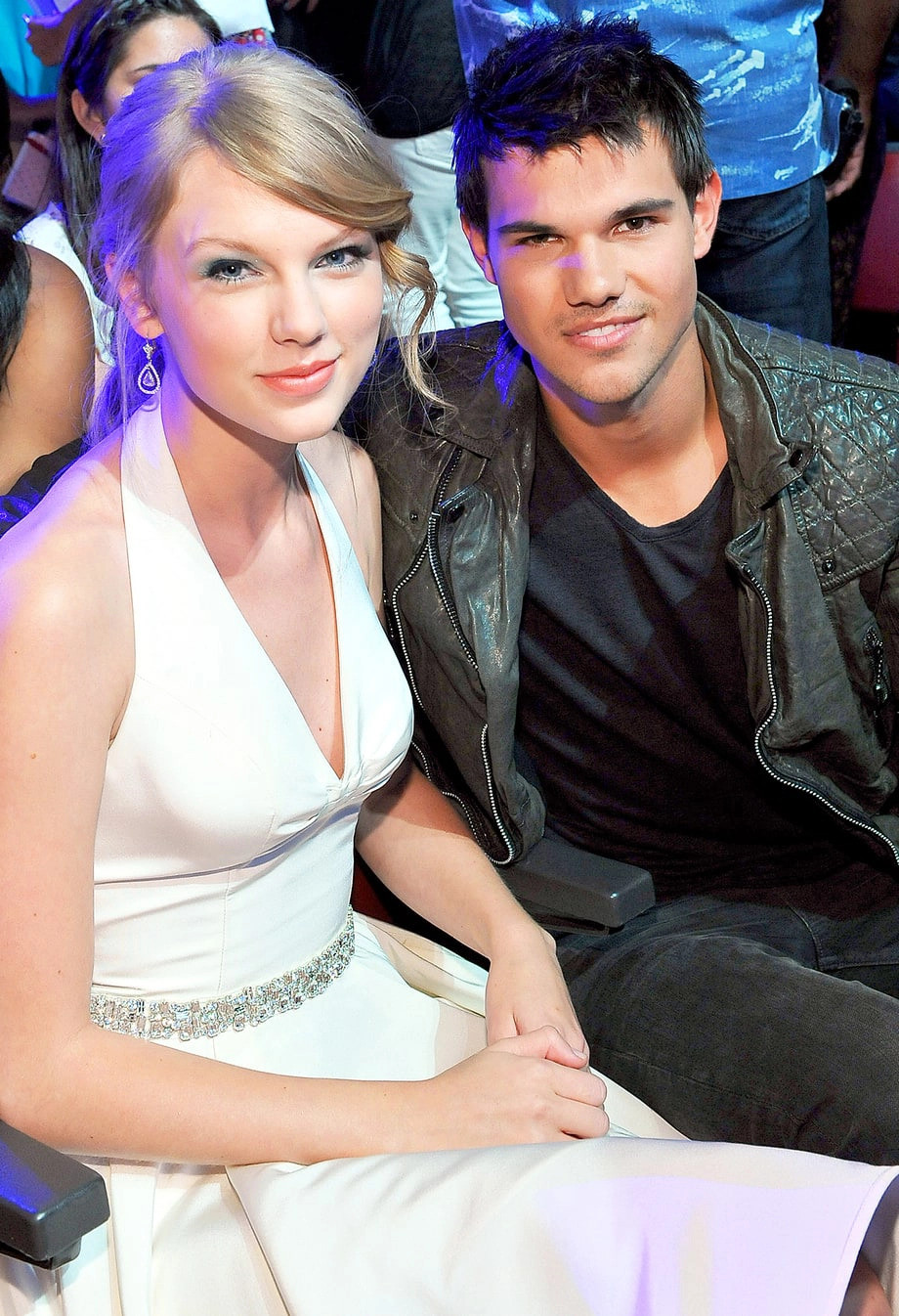 Taylor Swift từng hẹn hò với Taylor Lautner vào năm 2009. Taylor Swift từng hẹn hò với Taylor Lautner vào năm 2009.