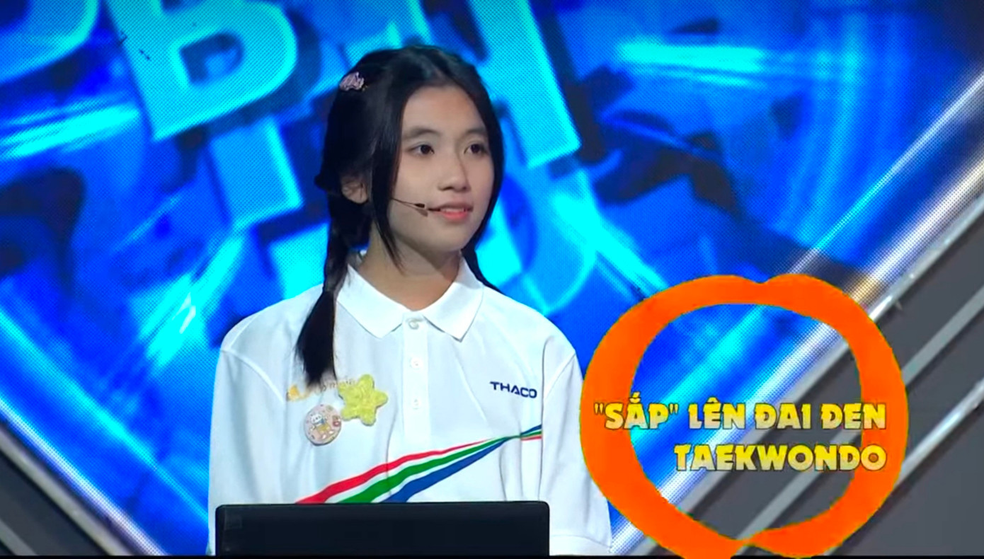 Nữ sinh sở hữu nhan sắc khiến cộng đồng mạng trầm trồ.