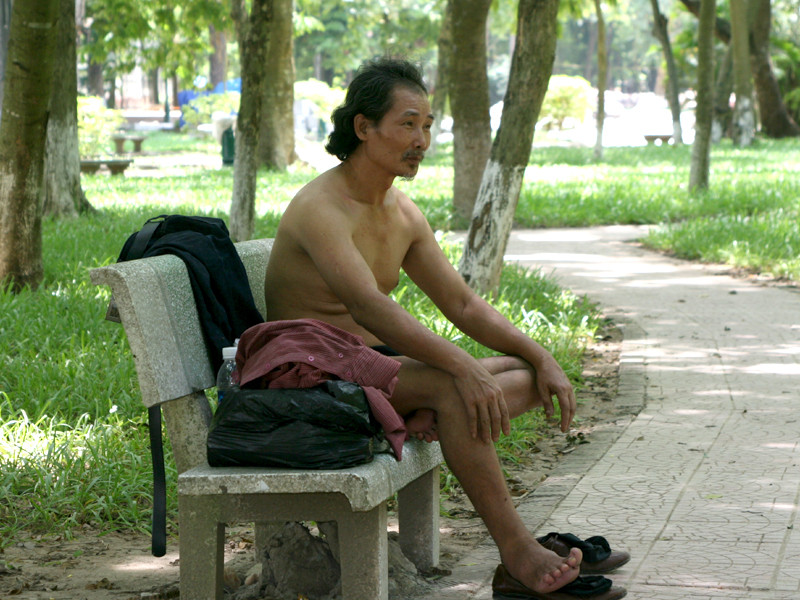 Mệt mỏi vì nắng nóng ảnh 6